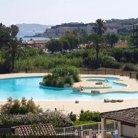 Proche St Tropez Refait A Neuf Bord De Plage Et Piscine Cogolin Exterior photo
