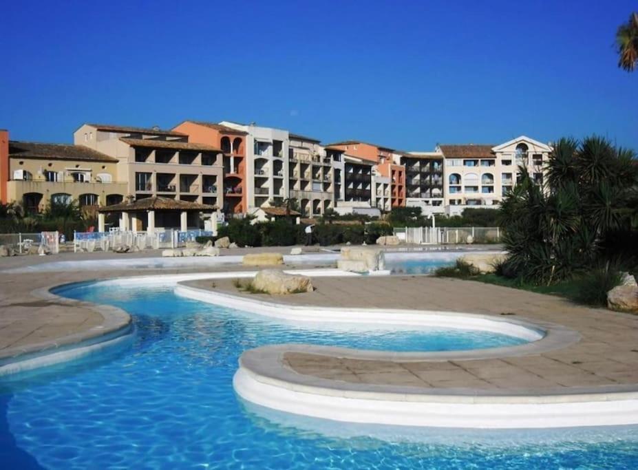 Proche St Tropez Refait A Neuf Bord De Et Piscine Apartment *